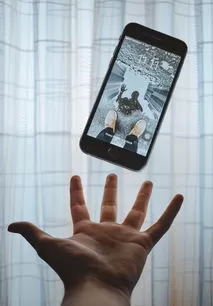 1键OCR扫描件转可搜文本！出差党惊喜：合同拍照即编辑？